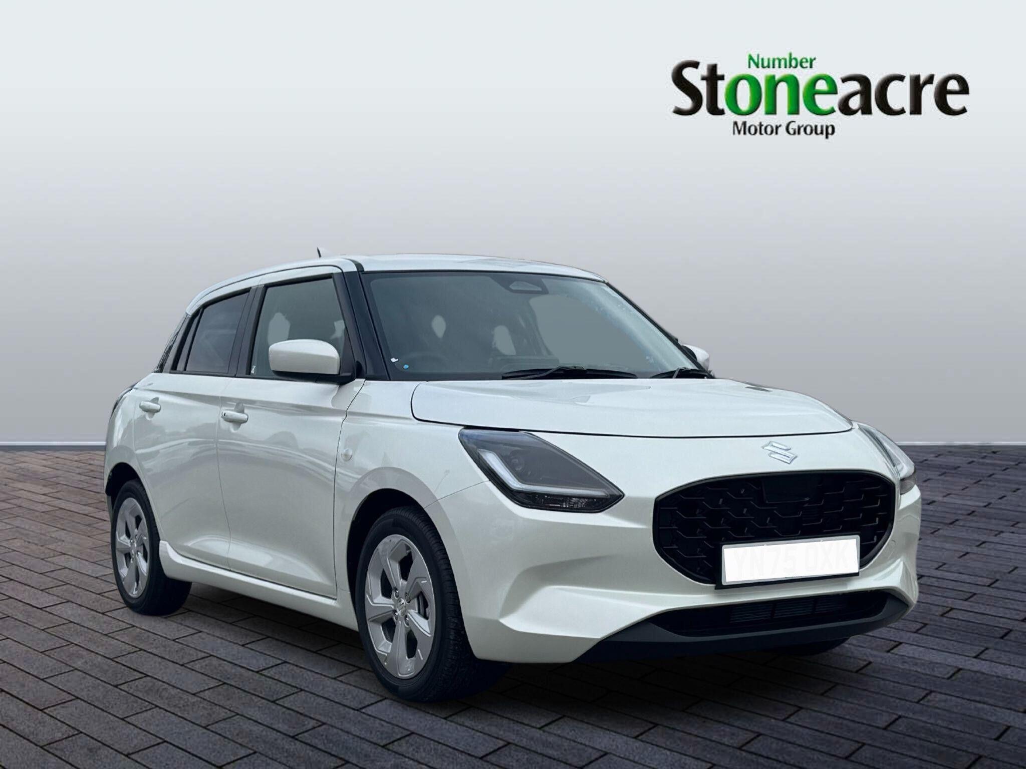 Main listing image - Suzuki Swift