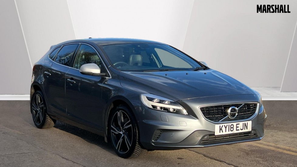 Main listing image - Volvo V40