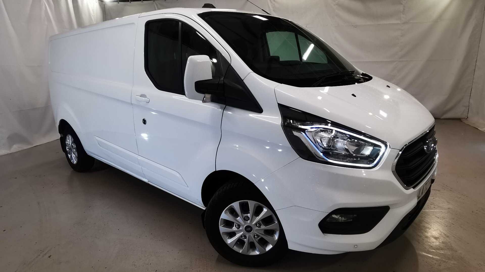 Main listing image - Ford Transit Custom