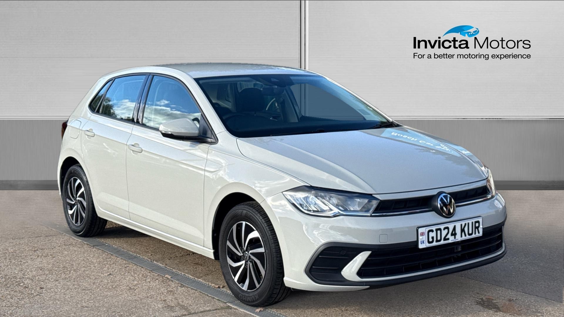 Main listing image - Volkswagen Polo