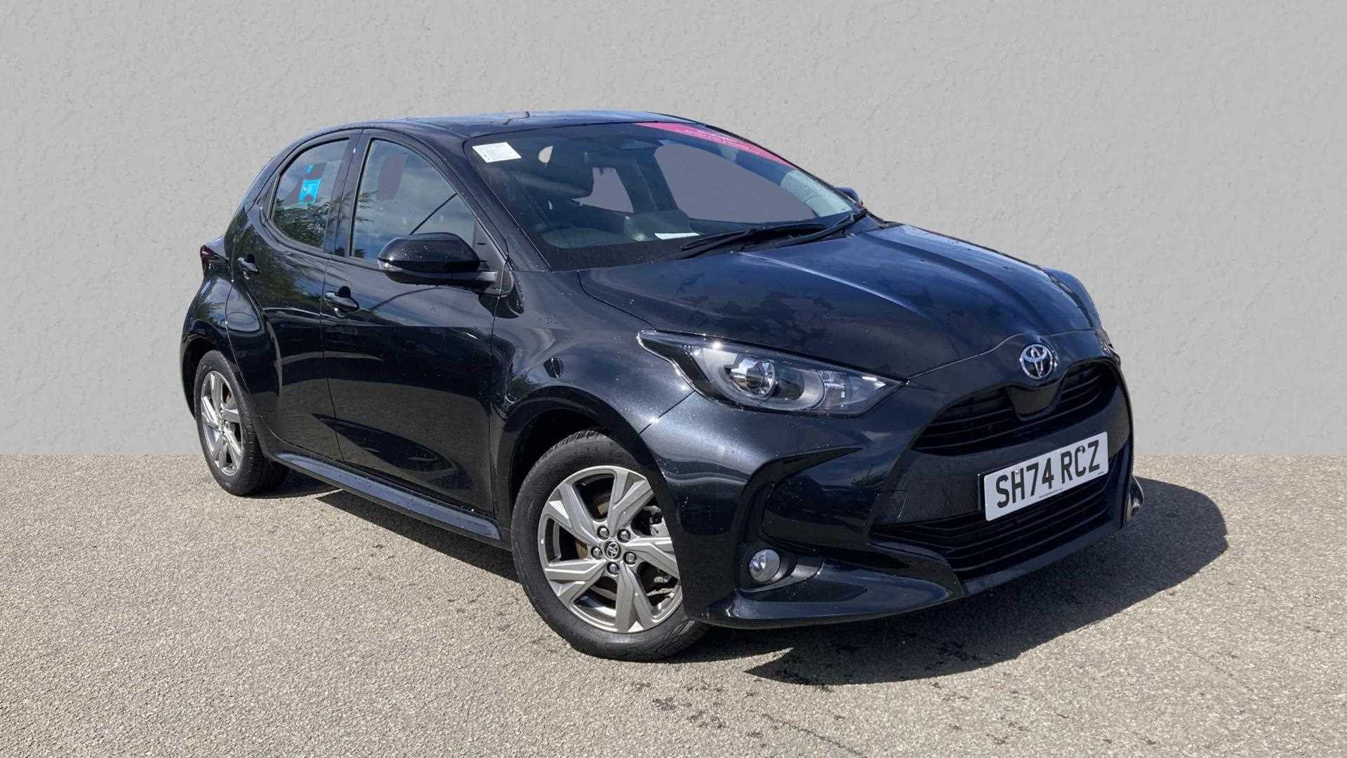 Main listing image - Toyota Yaris