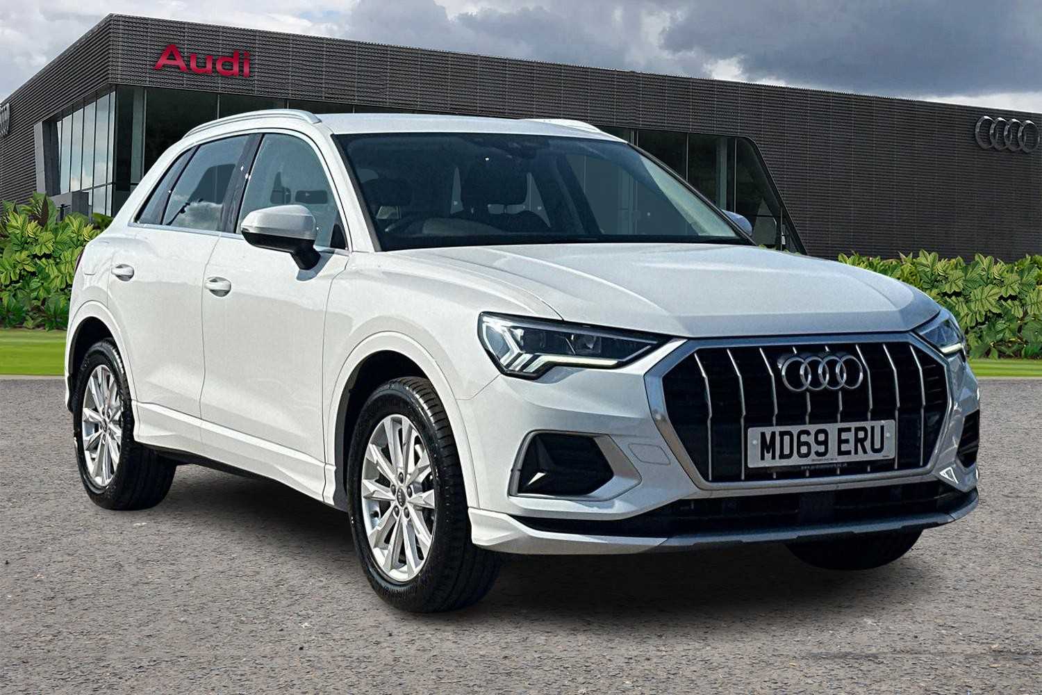 Main listing image - Audi Q3