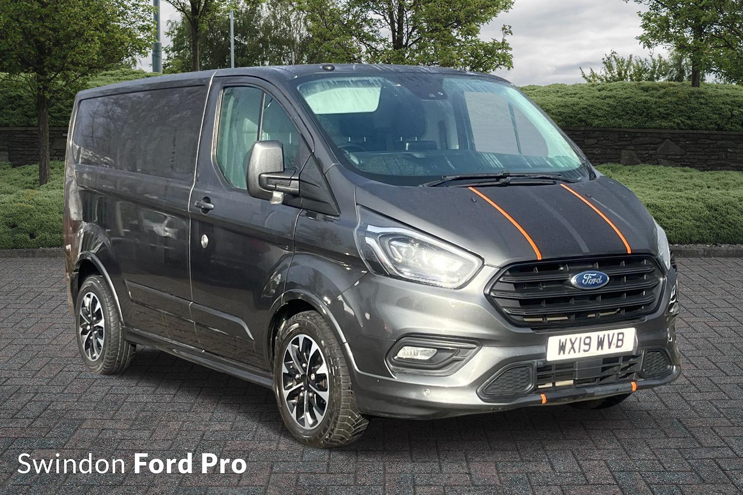 Main listing image - Ford Transit Custom