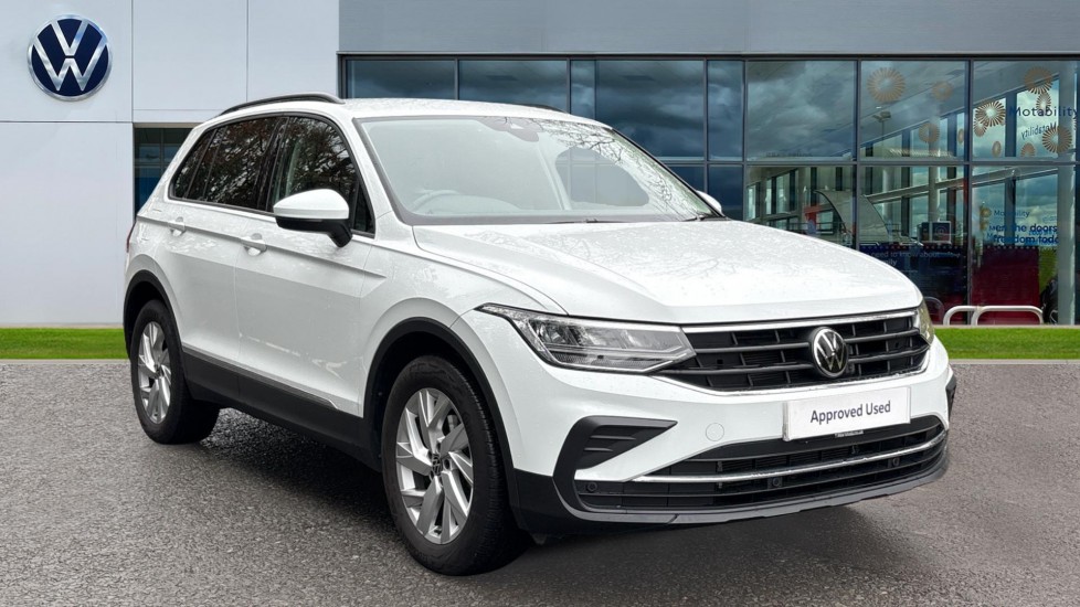 Main listing image - Volkswagen Tiguan