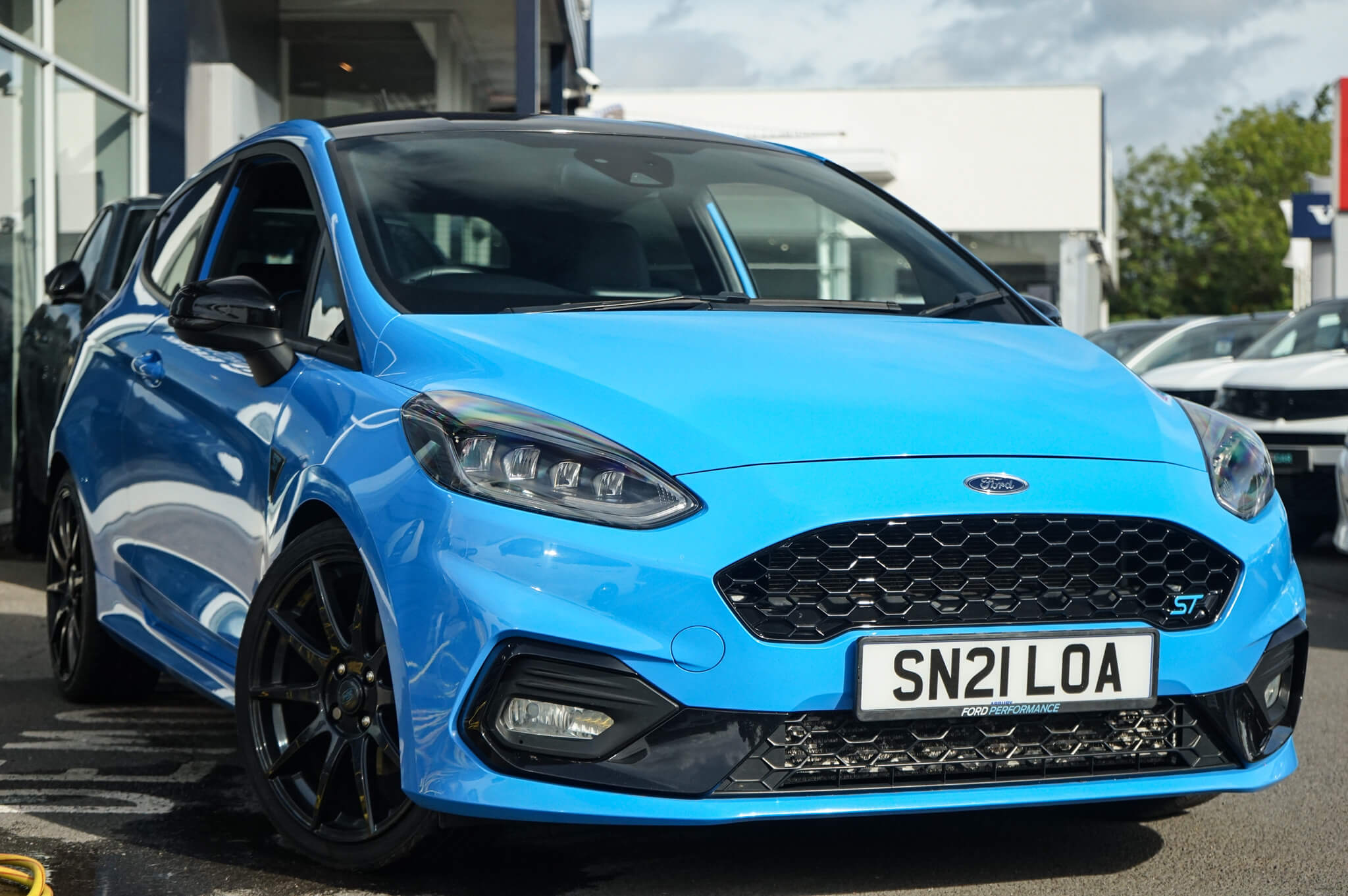 Main listing image - Ford Fiesta