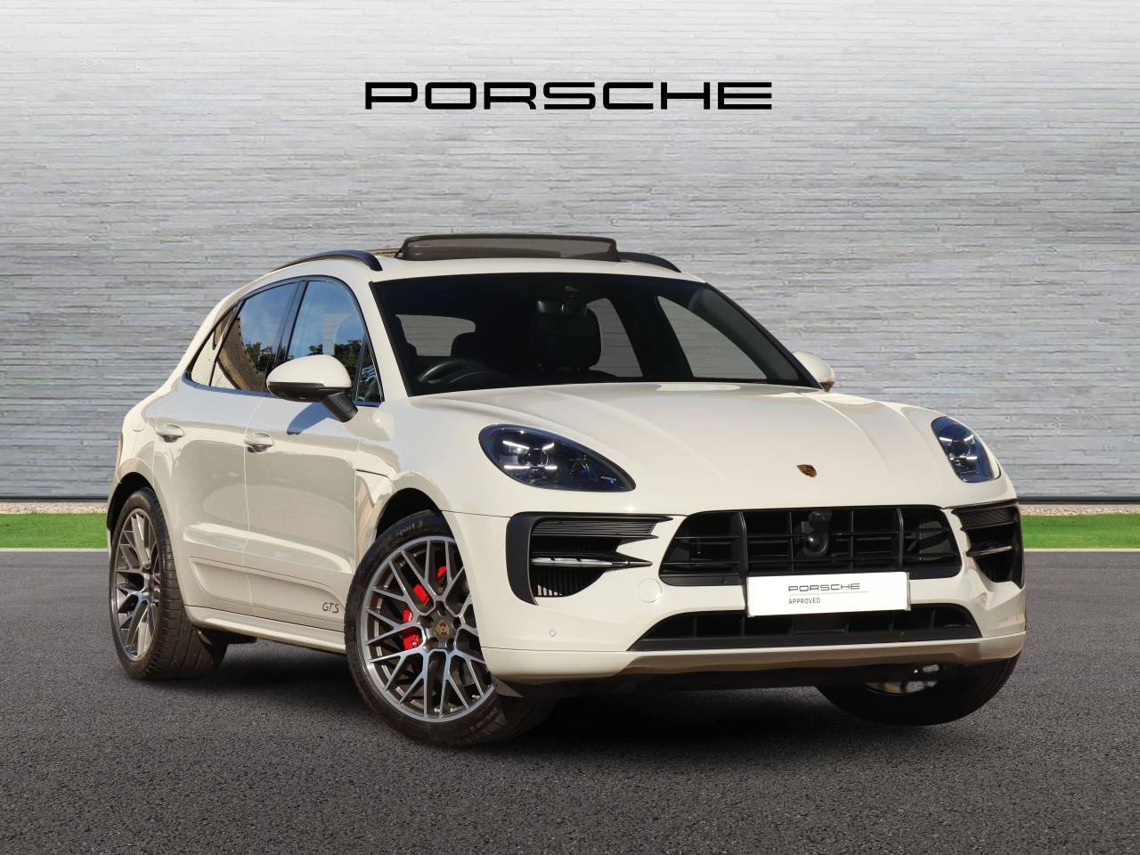 Main listing image - Porsche Macan