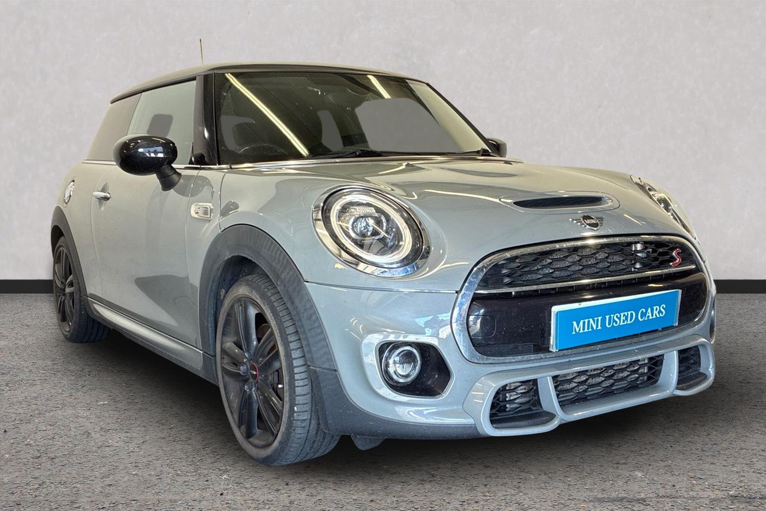 Main listing image - MINI Hatchback