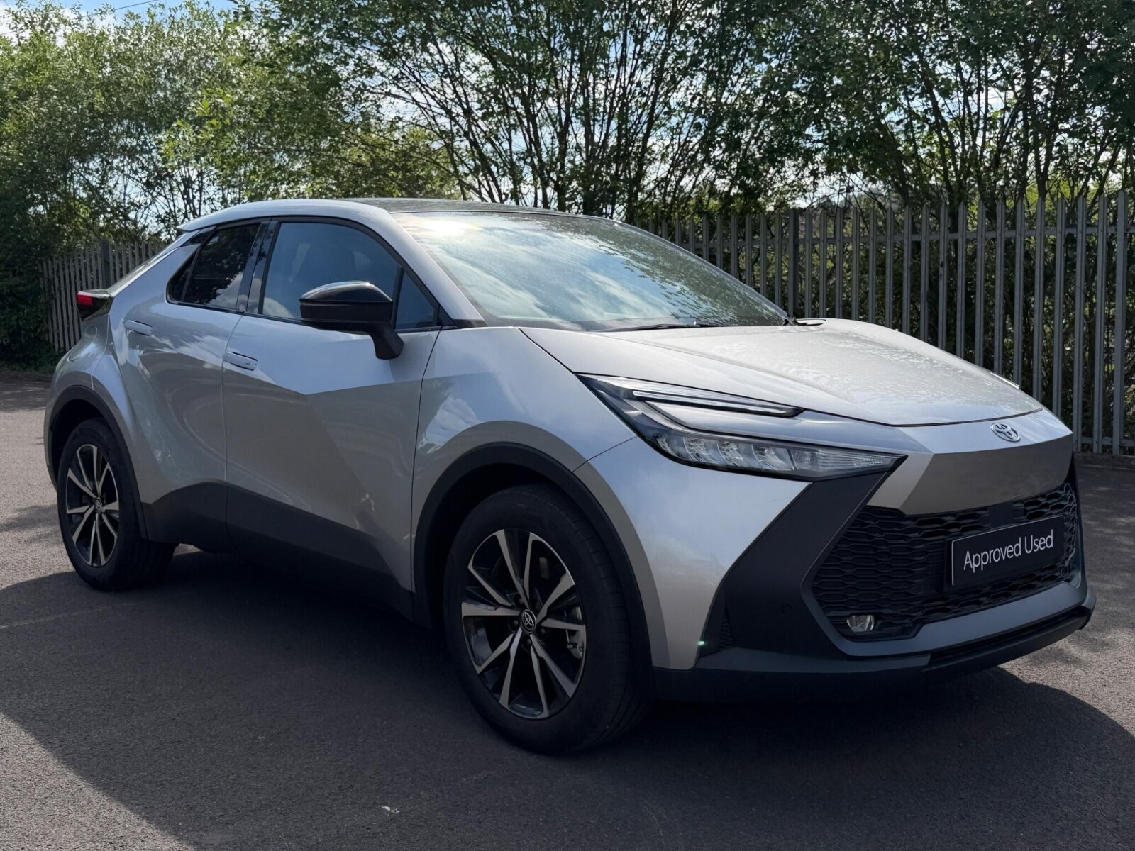 Main listing image - Toyota C-HR