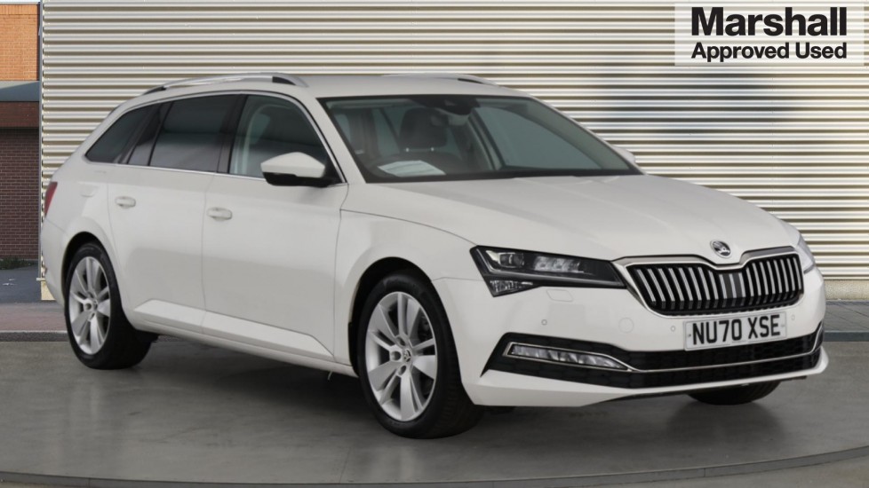 Main listing image - Skoda Superb Estate