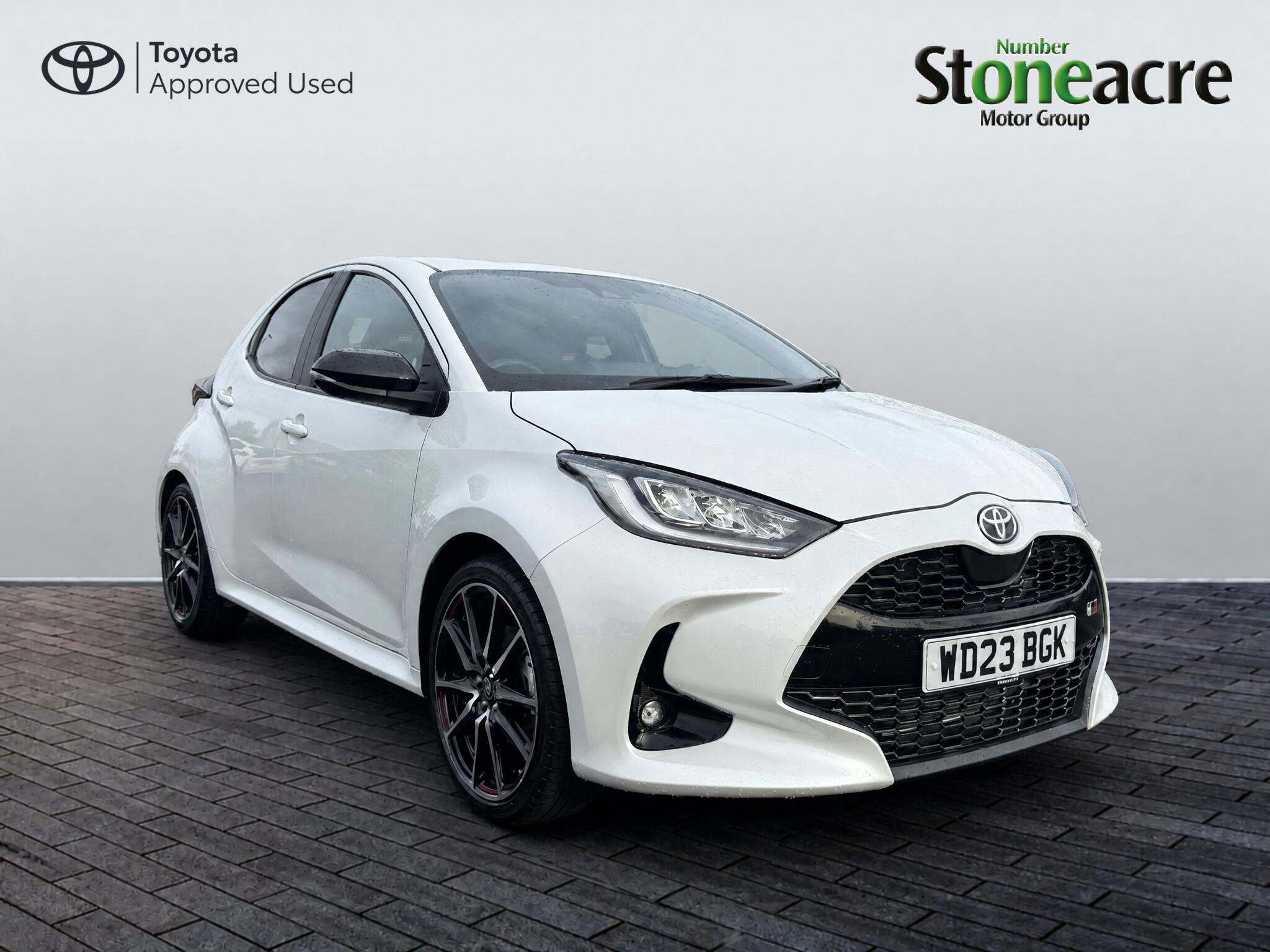 Main listing image - Toyota Yaris
