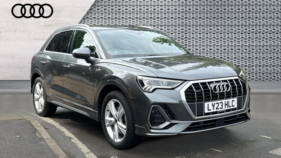 Main listing image - Audi Q3