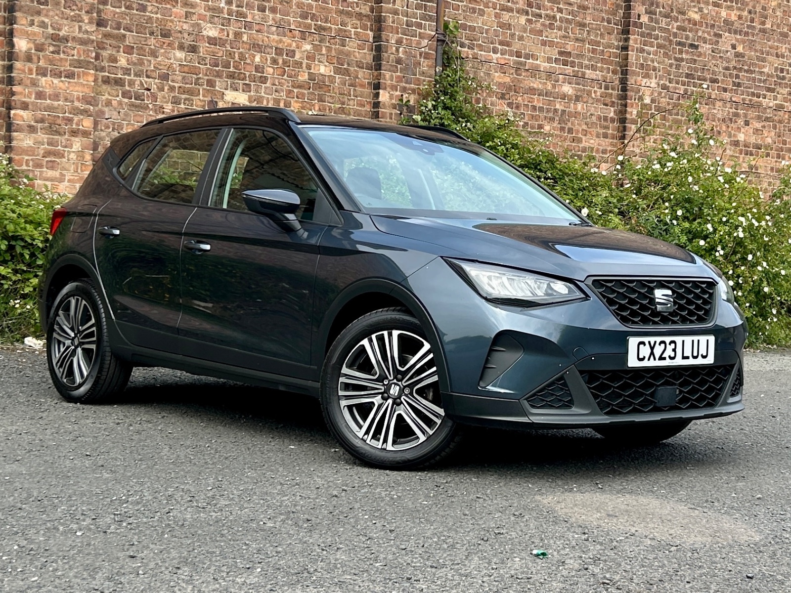Main listing image - SEAT Arona