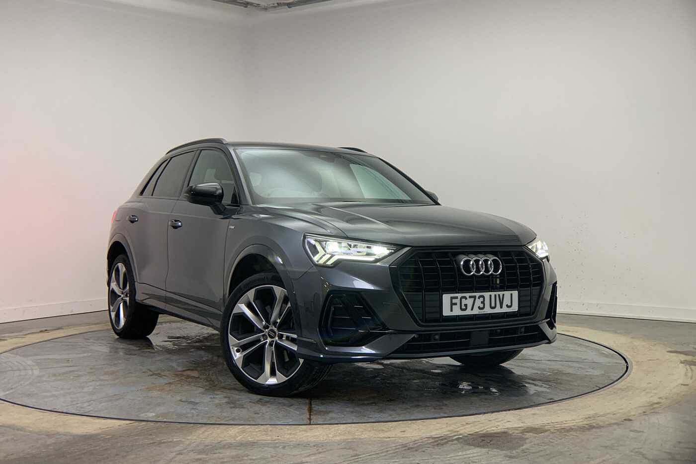 Main listing image - Audi Q3