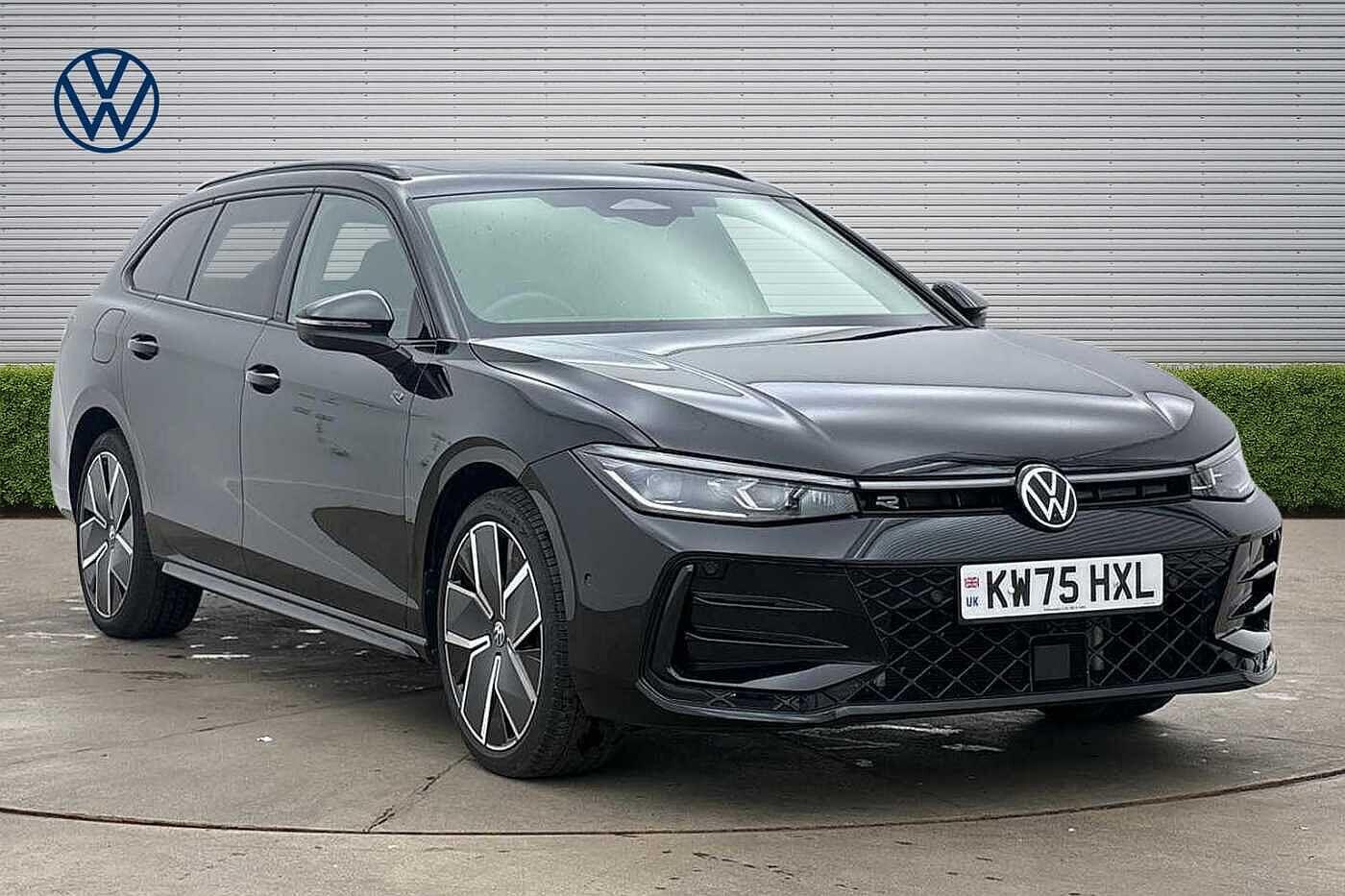 Main listing image - Volkswagen Passat
