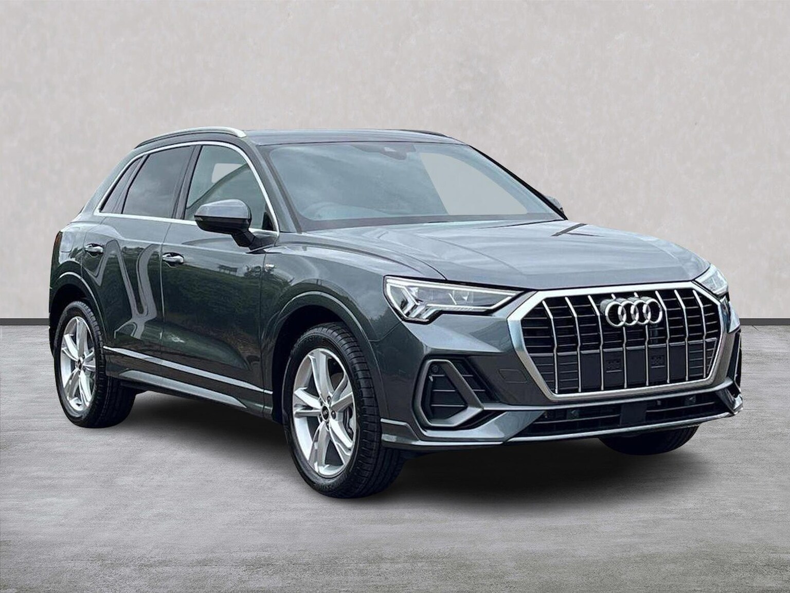 Main listing image - Audi Q3