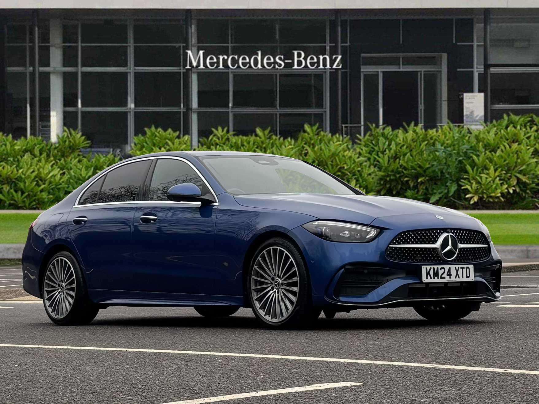 Main listing image - Mercedes-Benz C-Class