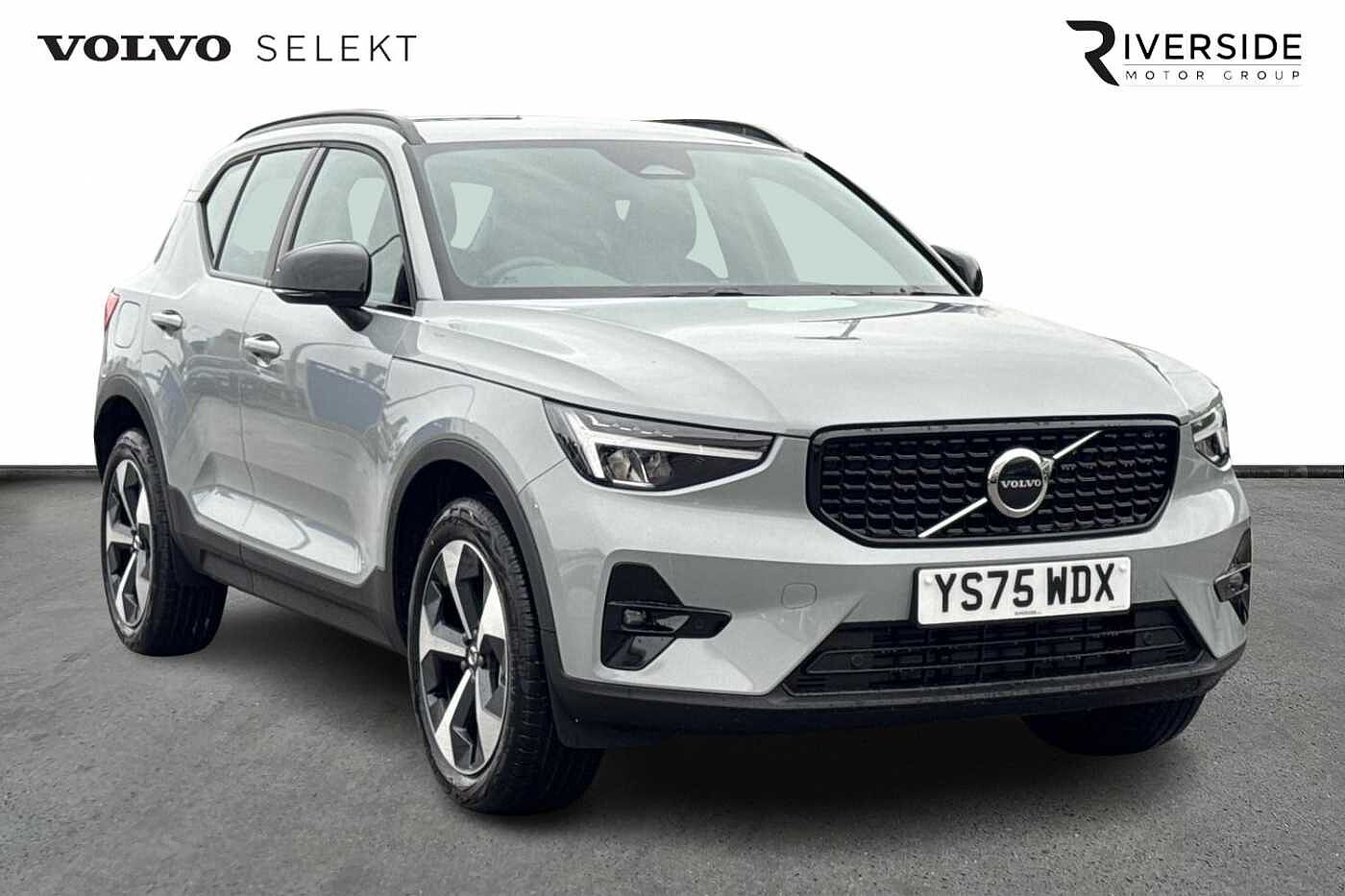 Main listing image - Volvo XC40