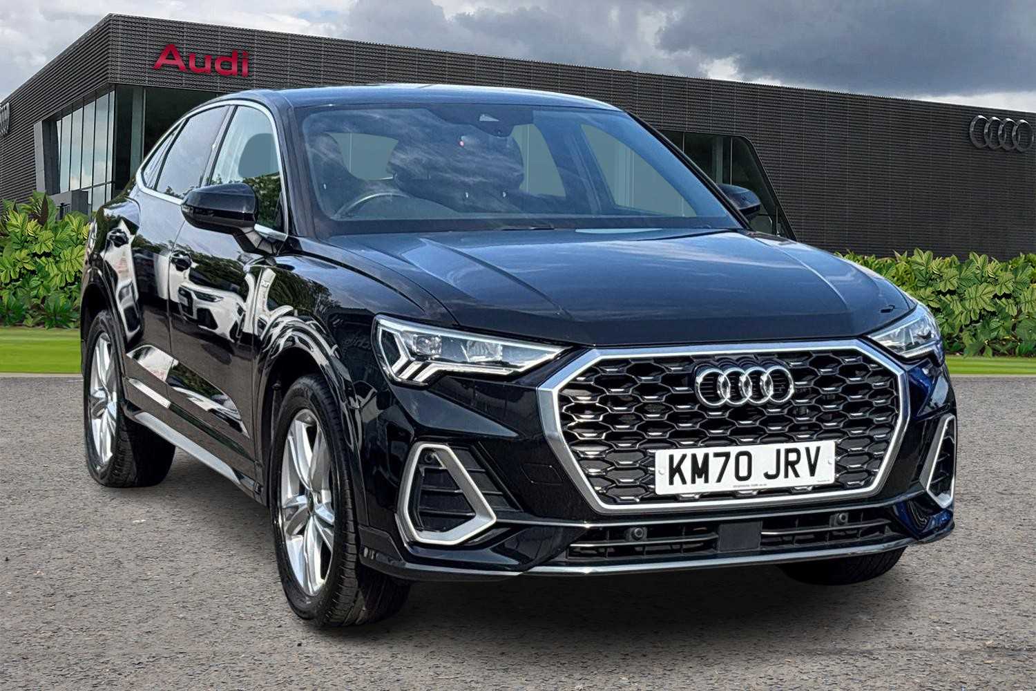 Main listing image - Audi Q3