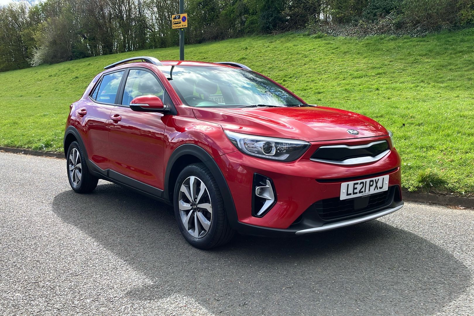 Main listing image - Kia Stonic