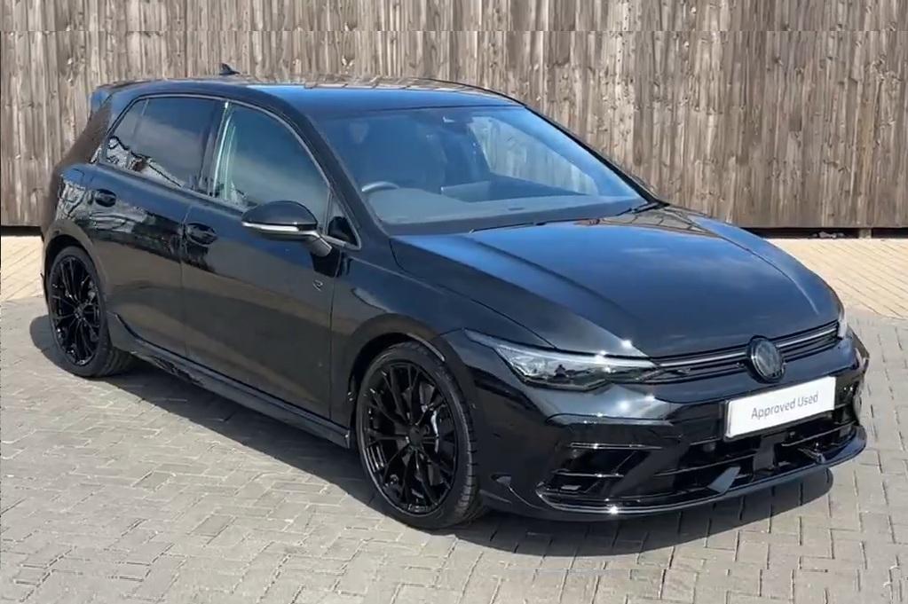Main listing image - Volkswagen Golf R