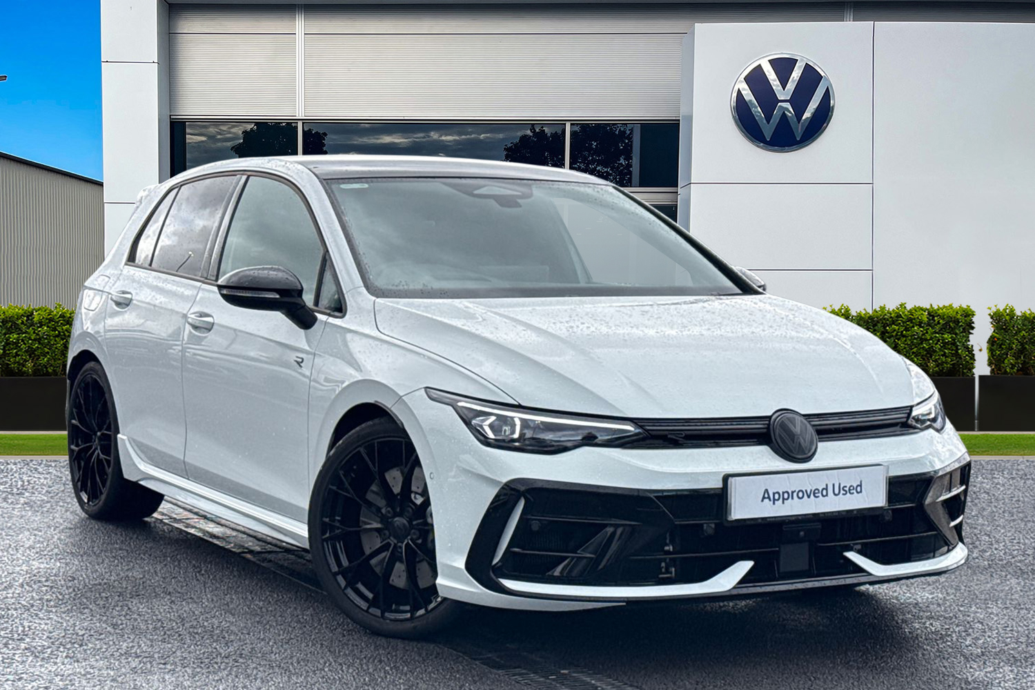 Main listing image - Volkswagen Golf