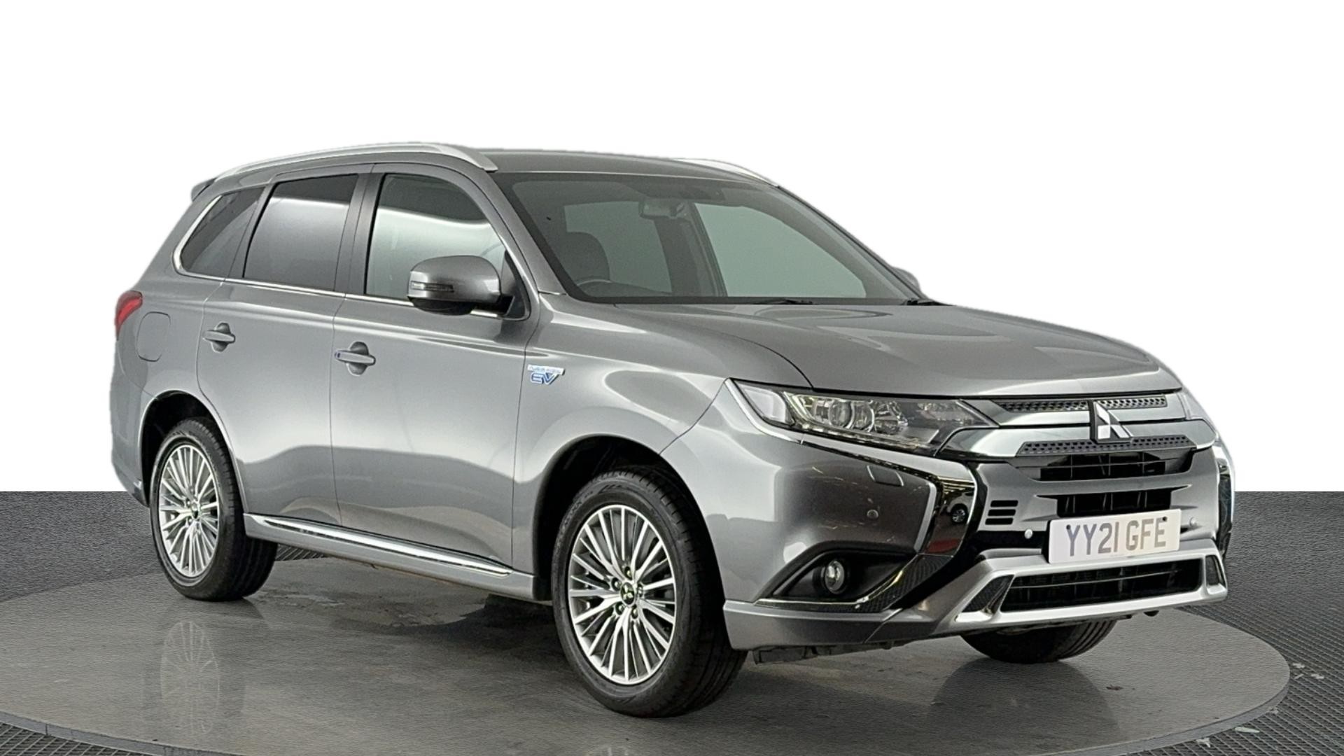 Main listing image - Mitsubishi Outlander