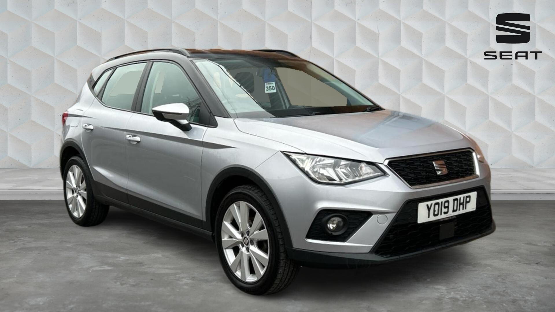 Main listing image - SEAT Arona