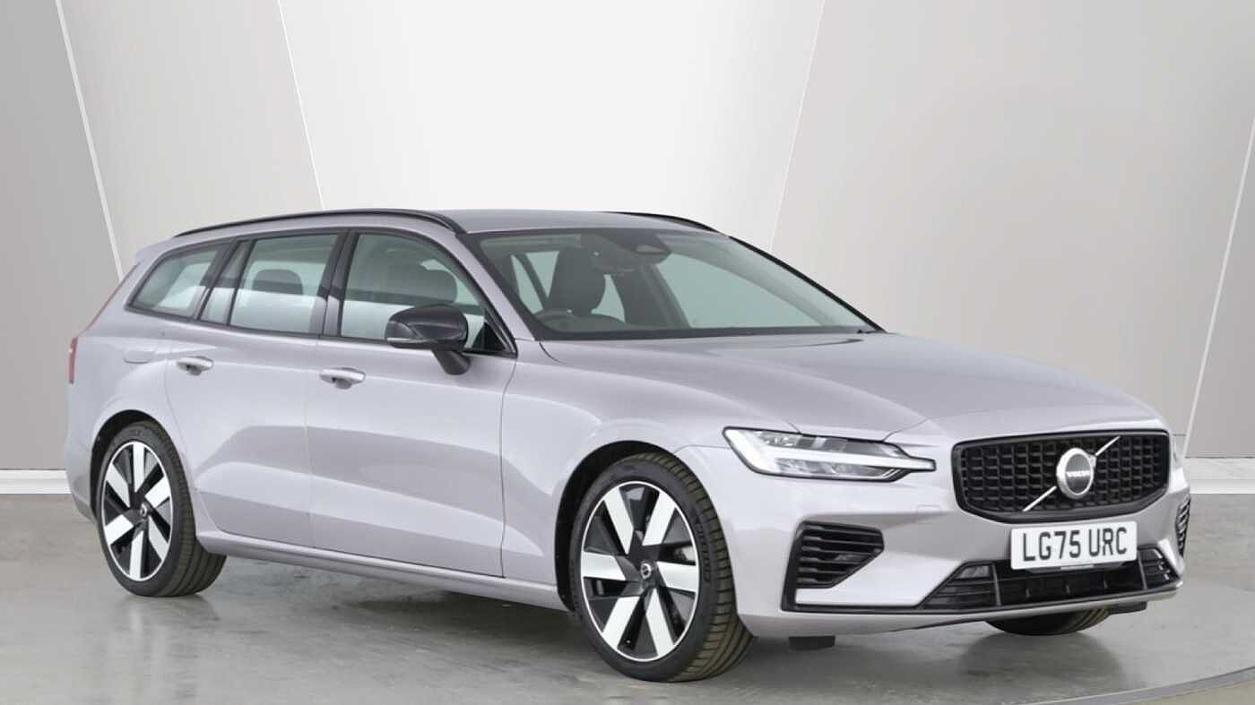 Main listing image - Volvo V60