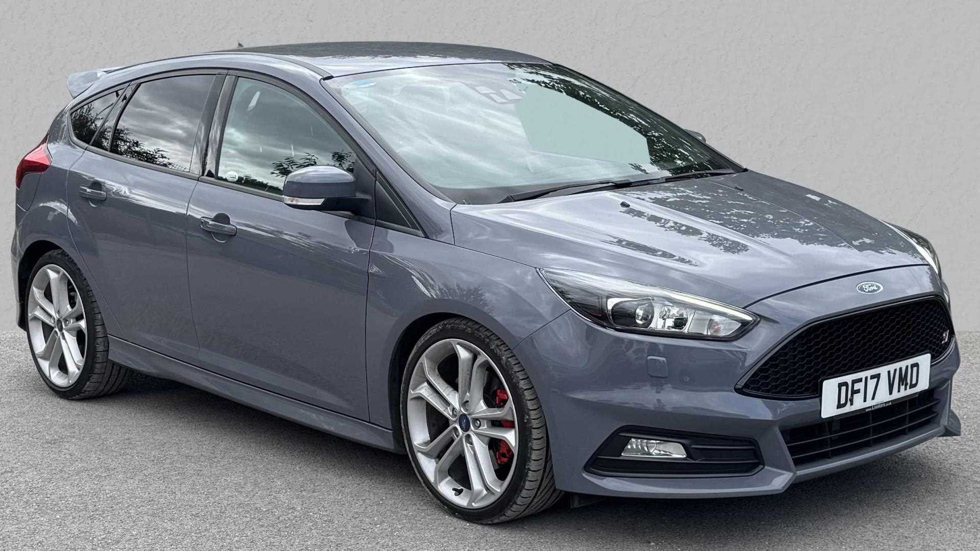 Main listing image - Ford Focus ST