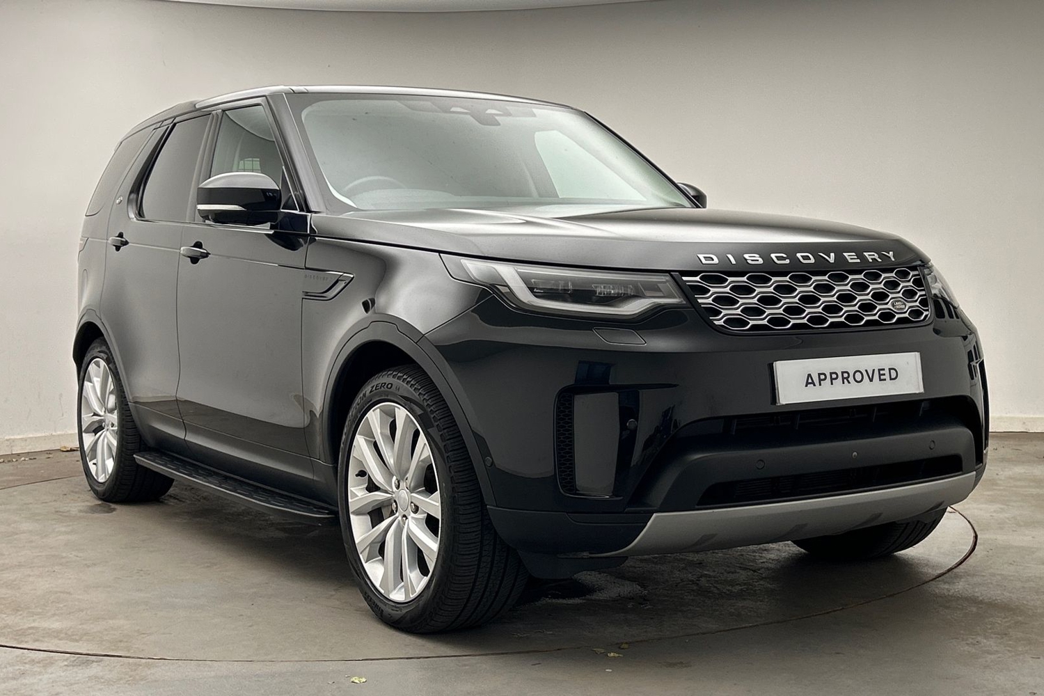 Main listing image - Land Rover Discovery