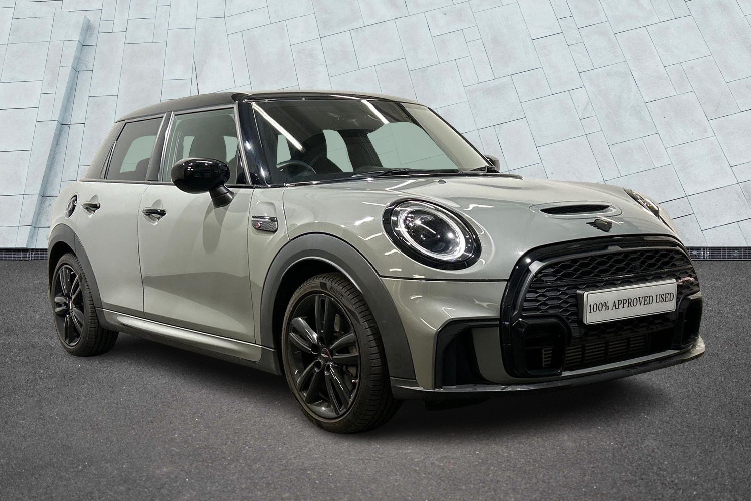 Main listing image - MINI Hatchback 5dr