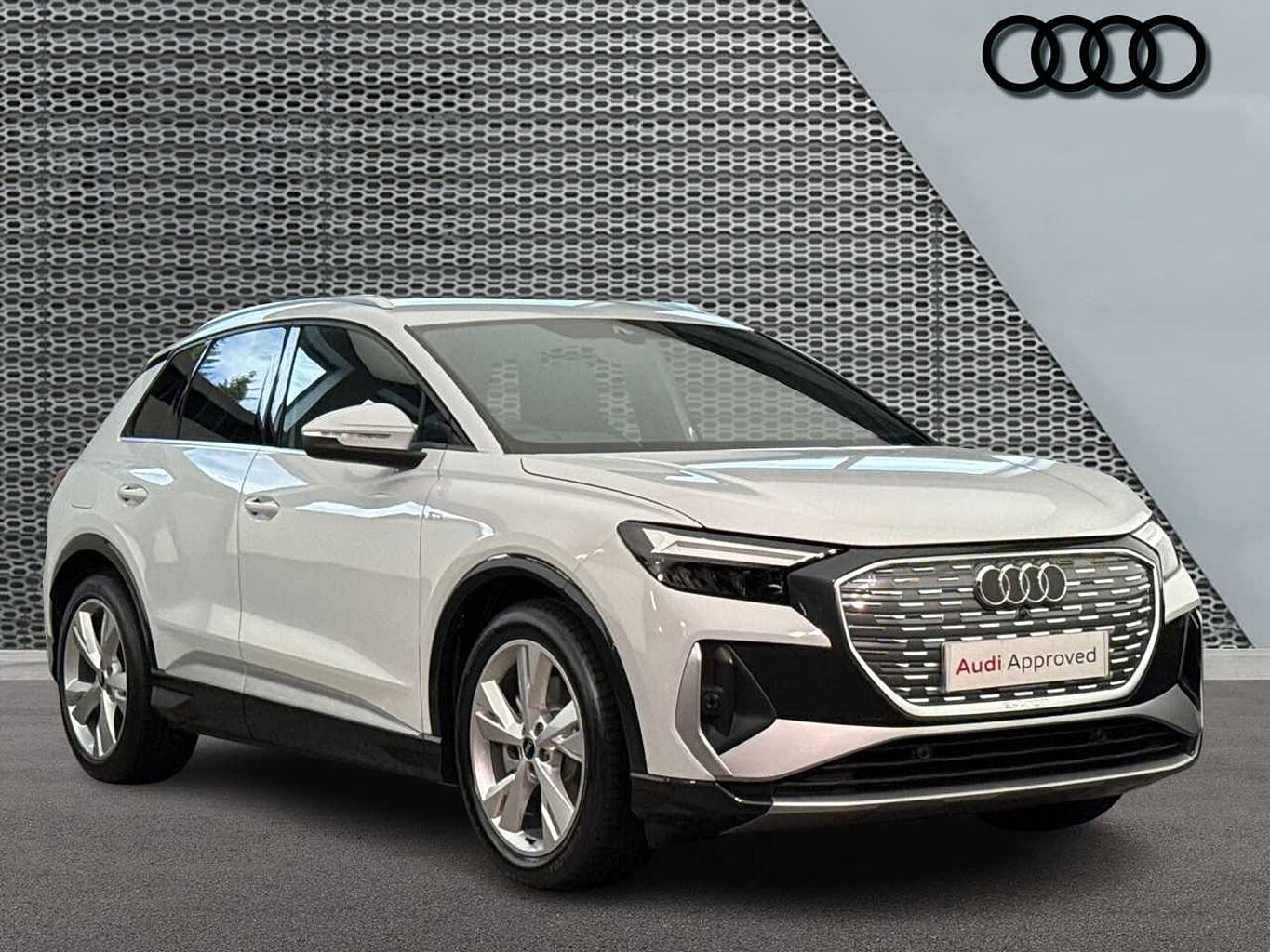 Main listing image - Audi Q4
