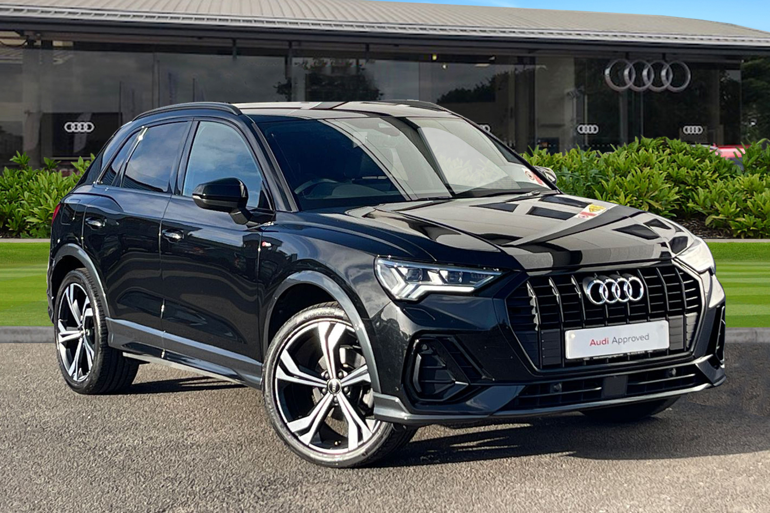 Main listing image - Audi Q3