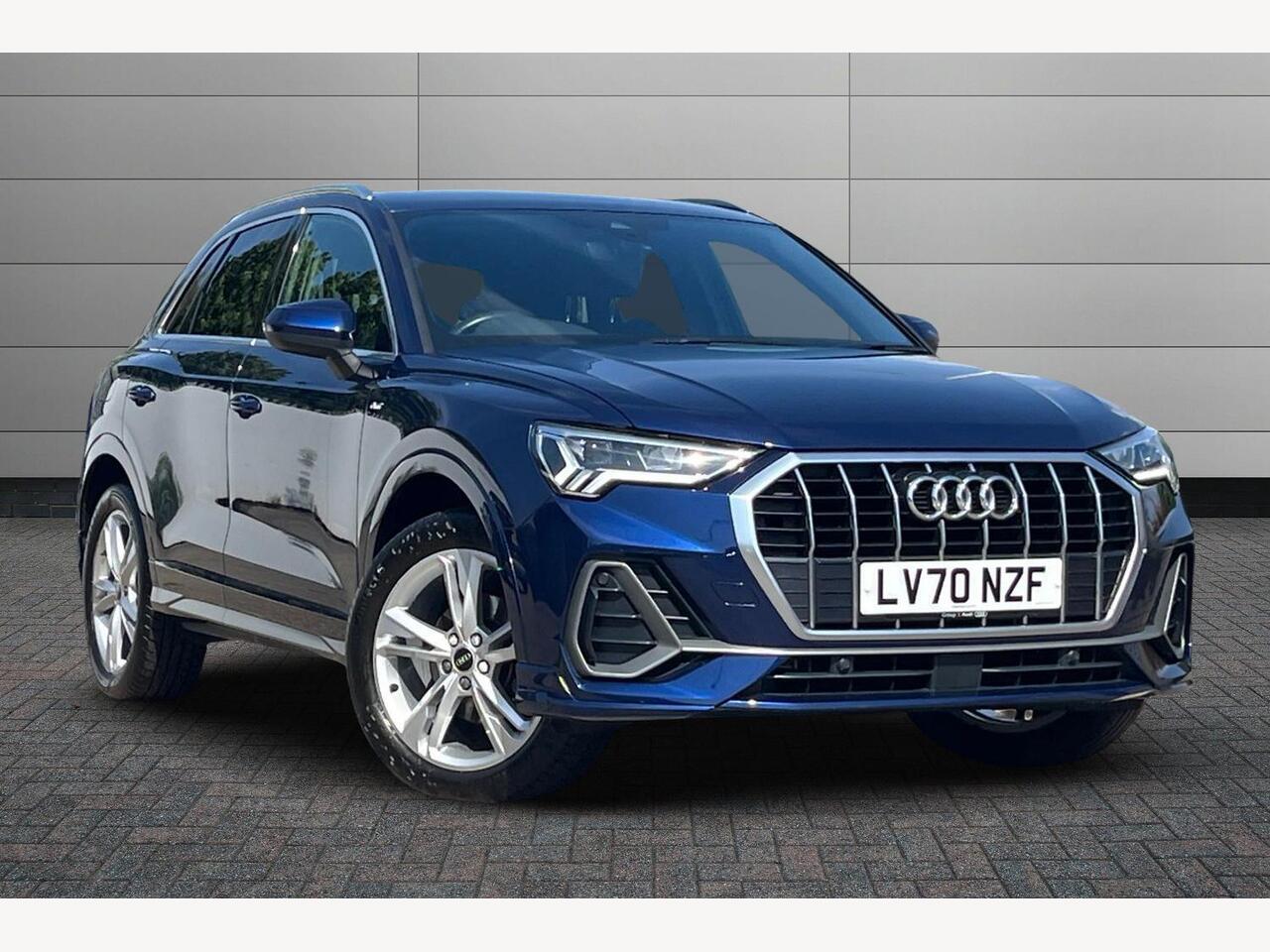 Main listing image - Audi Q3