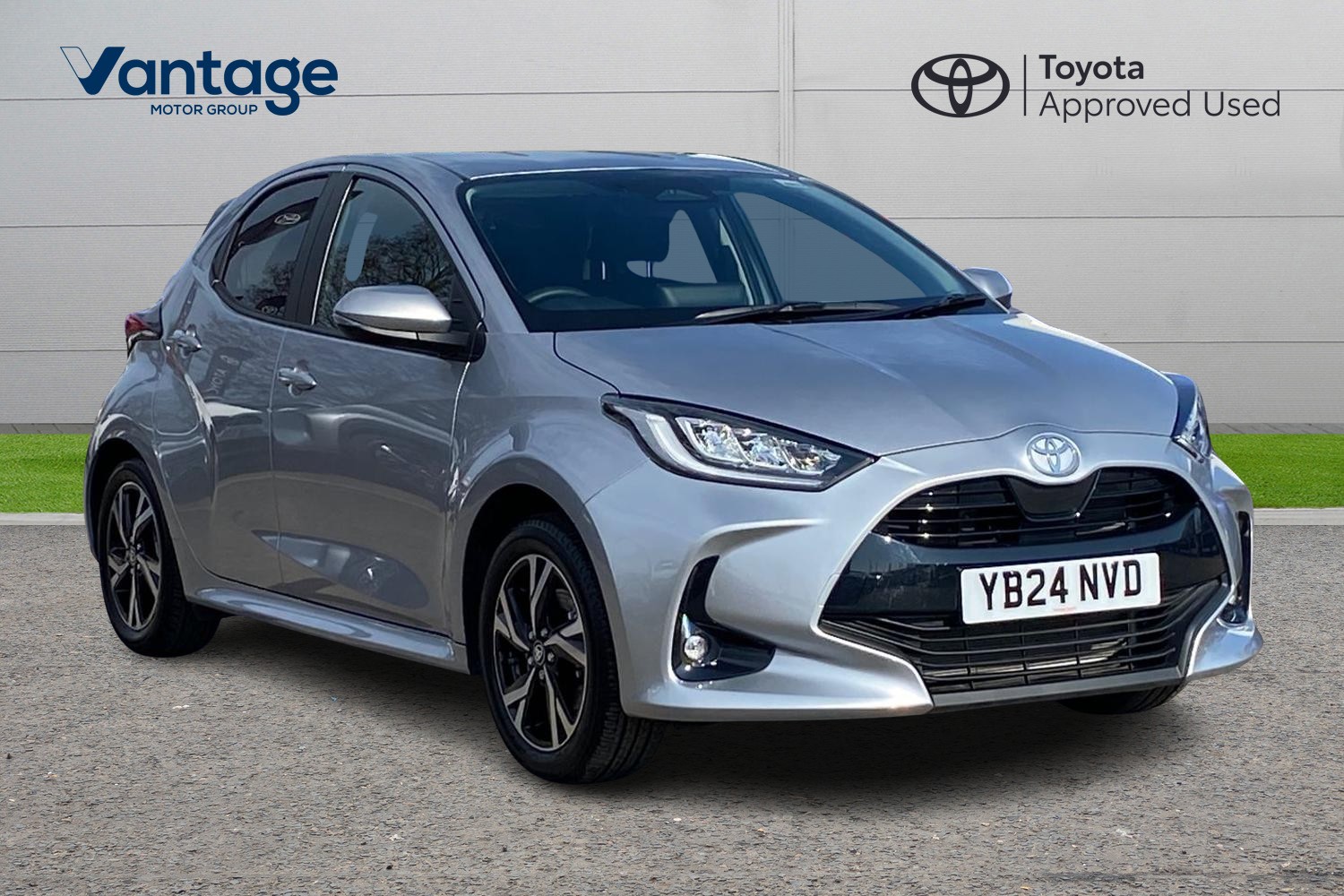 Main listing image - Toyota Yaris