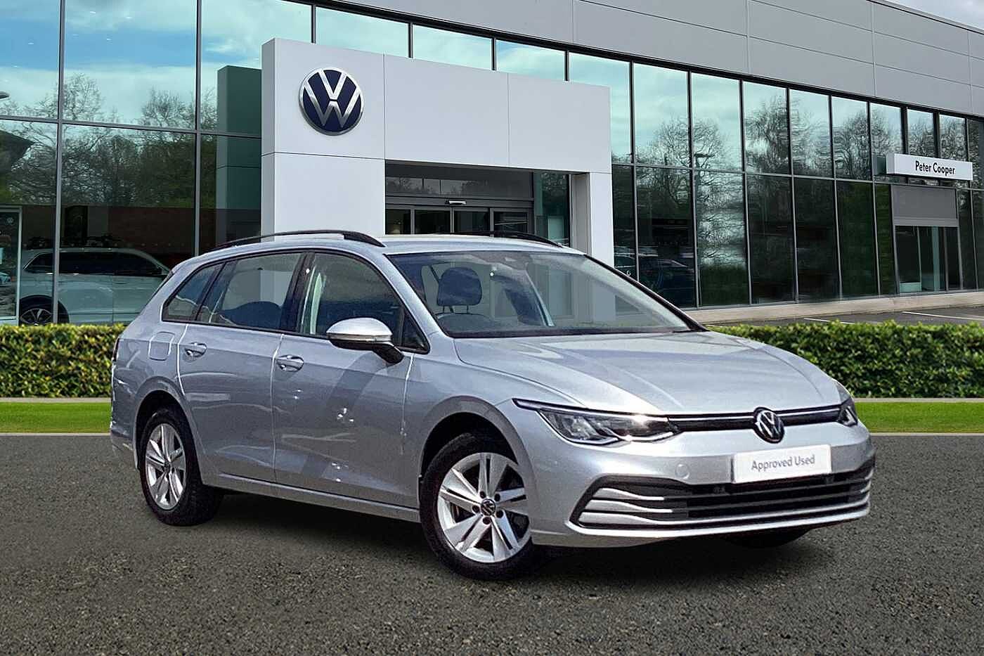Main listing image - Volkswagen Golf Estate