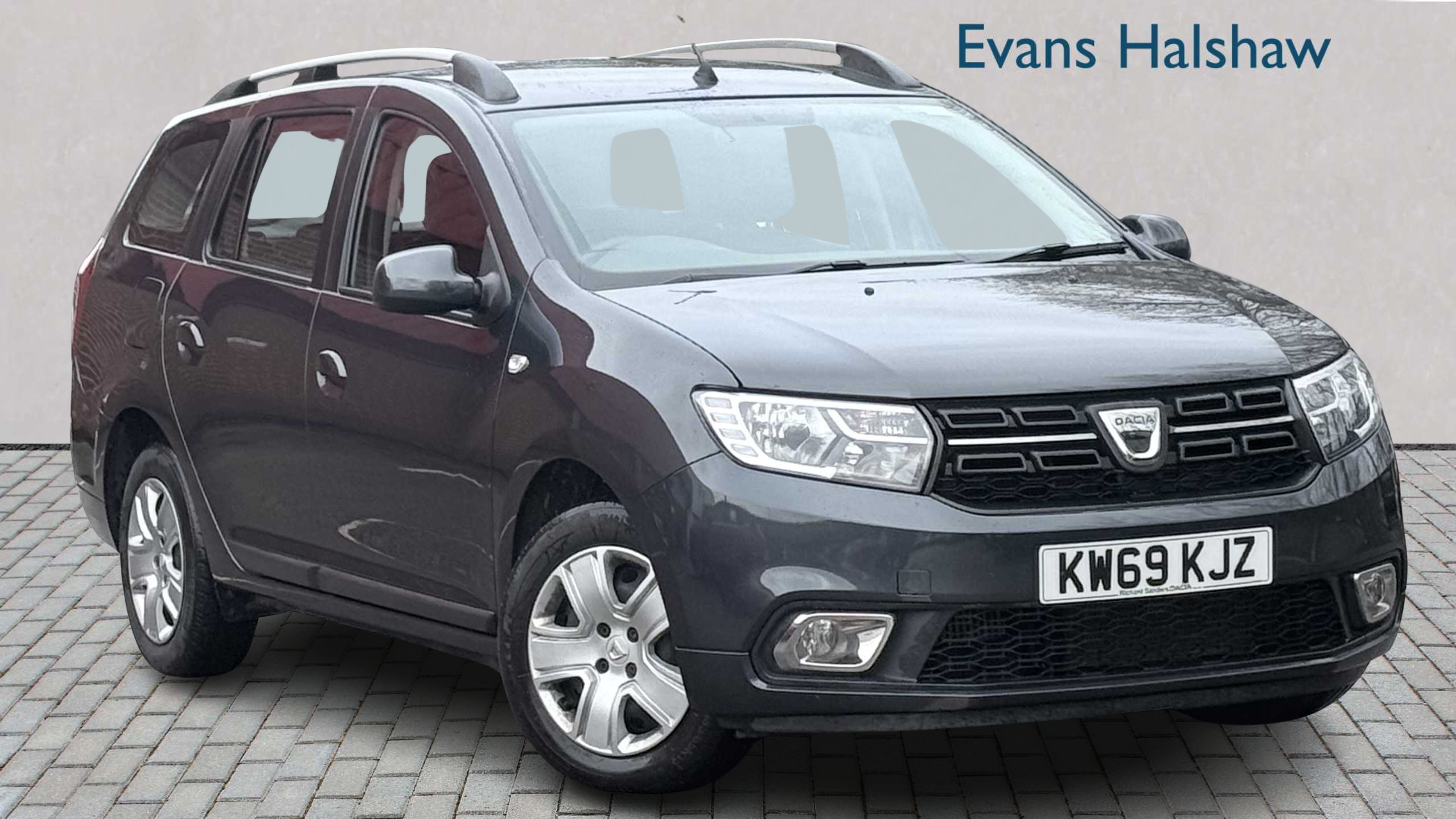 Main listing image - Dacia Logan