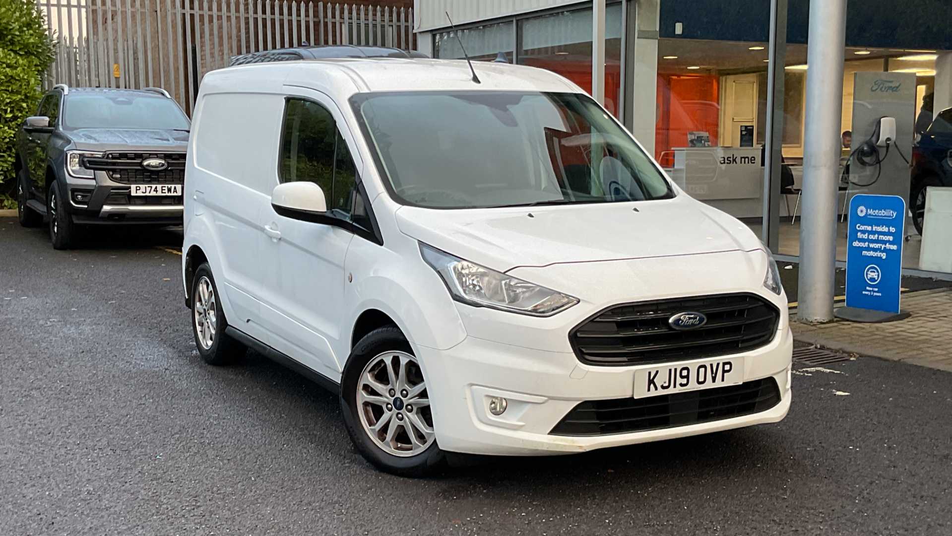 Main listing image - Ford Transit Connect