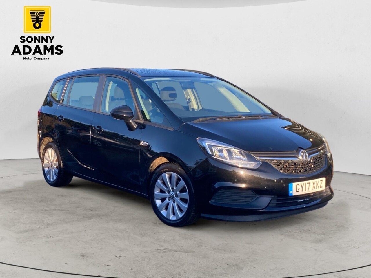 Main listing image - Vauxhall Zafira