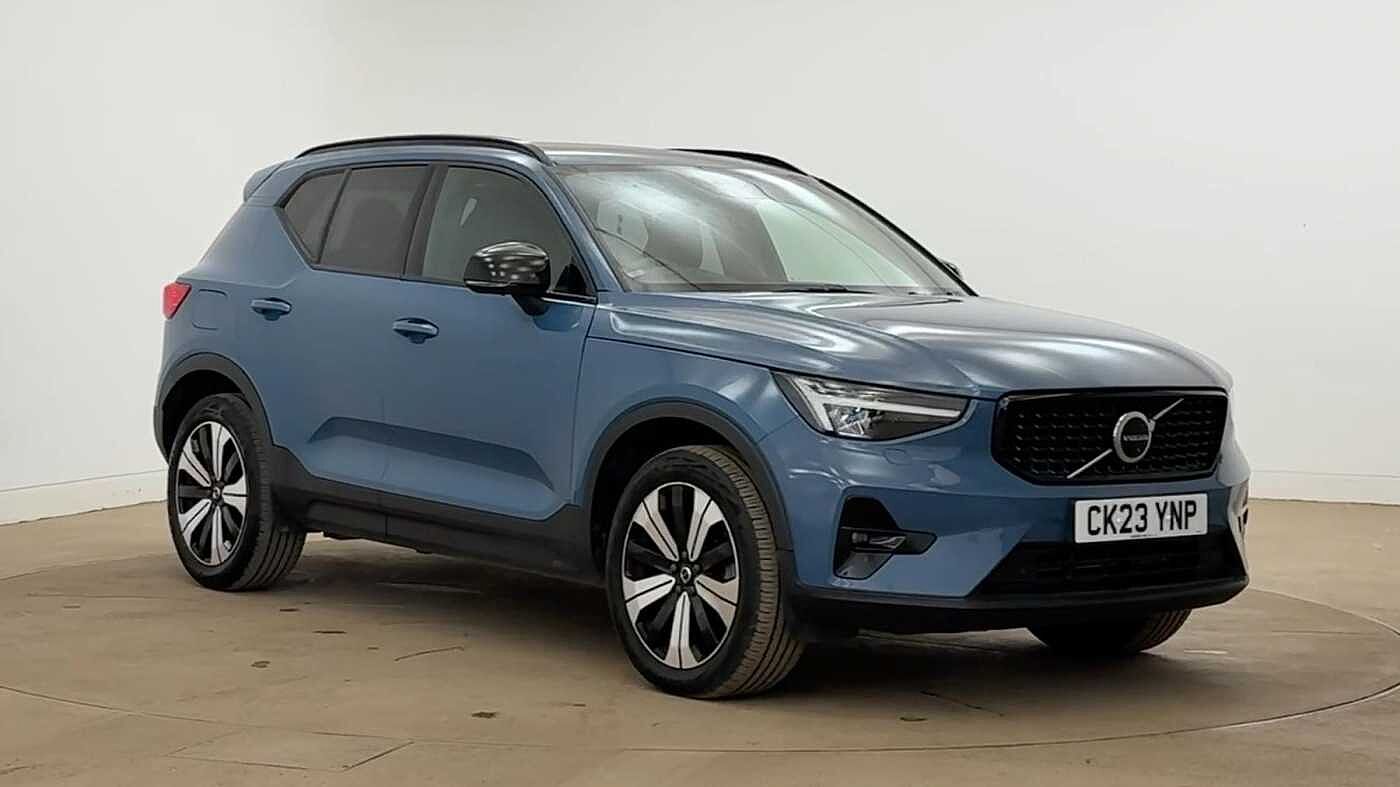Main listing image - Volvo XC40