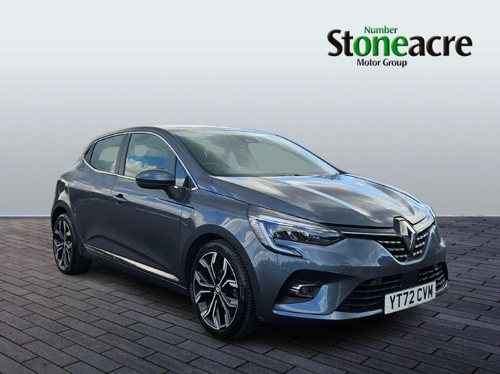 Main listing image - Renault Clio