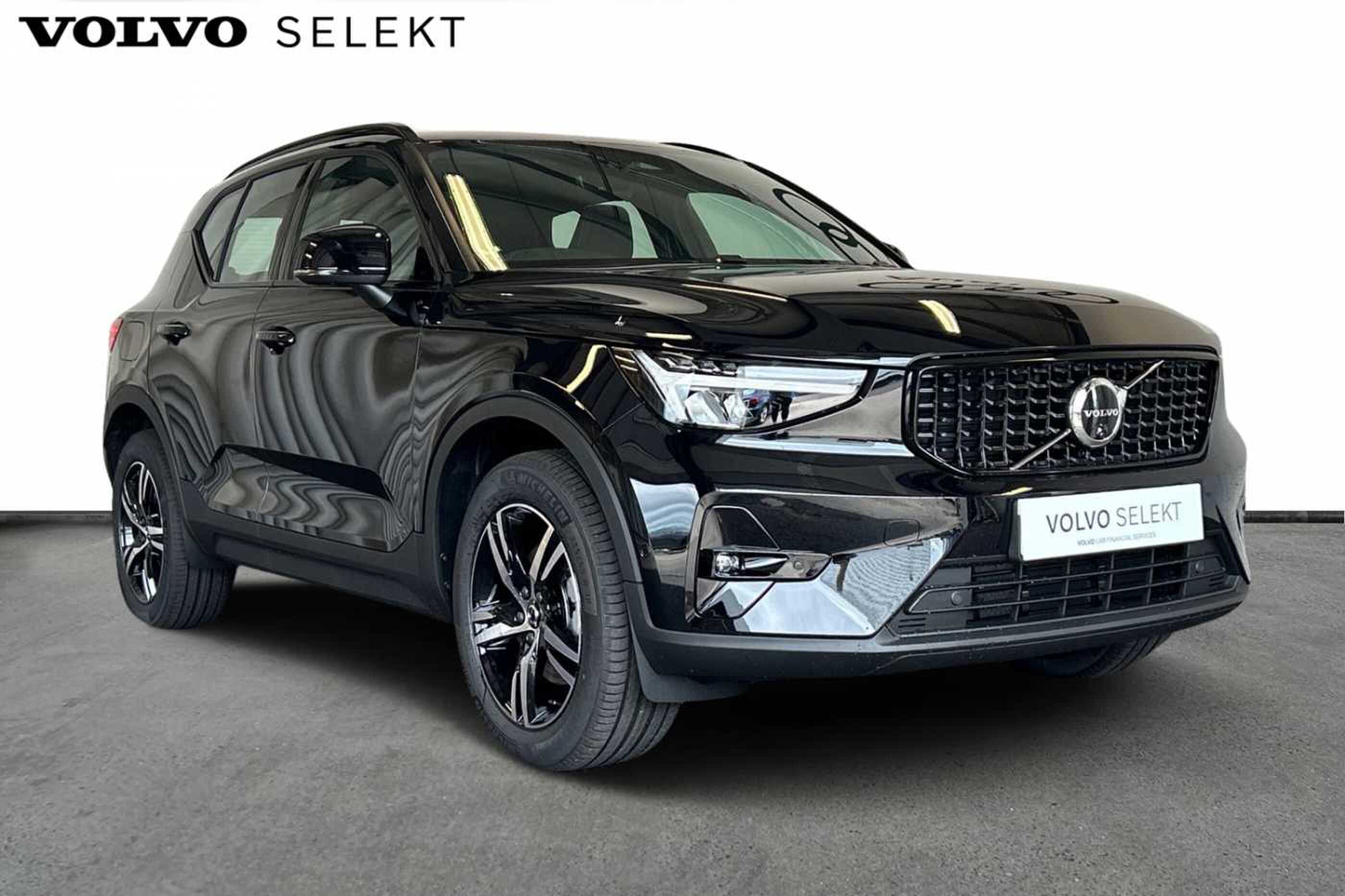 Main listing image - Volvo XC40