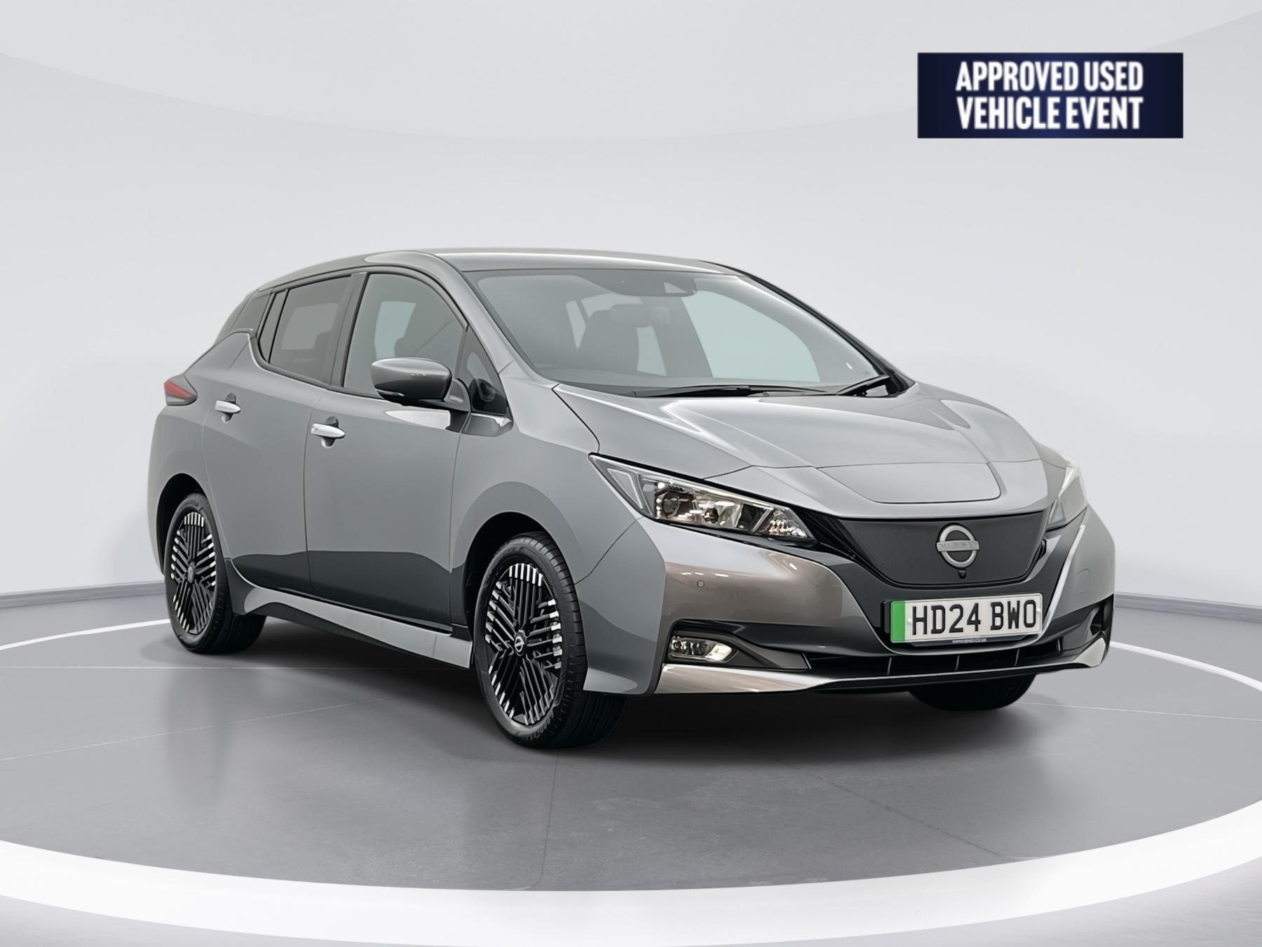 Main listing image - Nissan Leaf