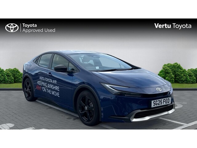 Main listing image - Toyota Prius Plug-In