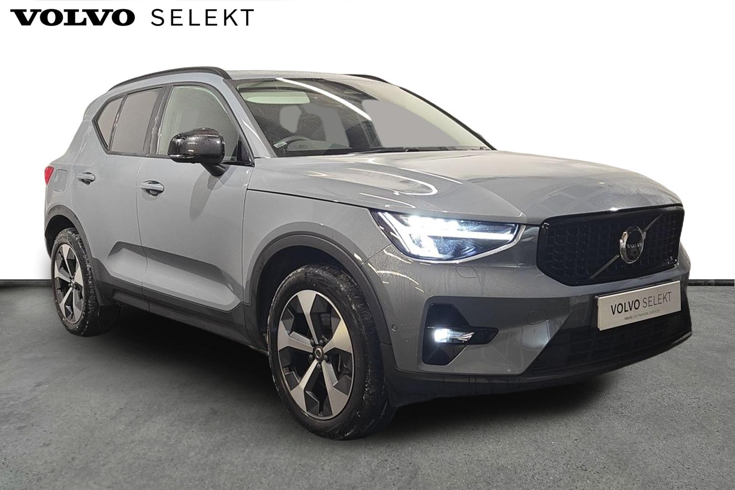 Main listing image - Volvo XC40