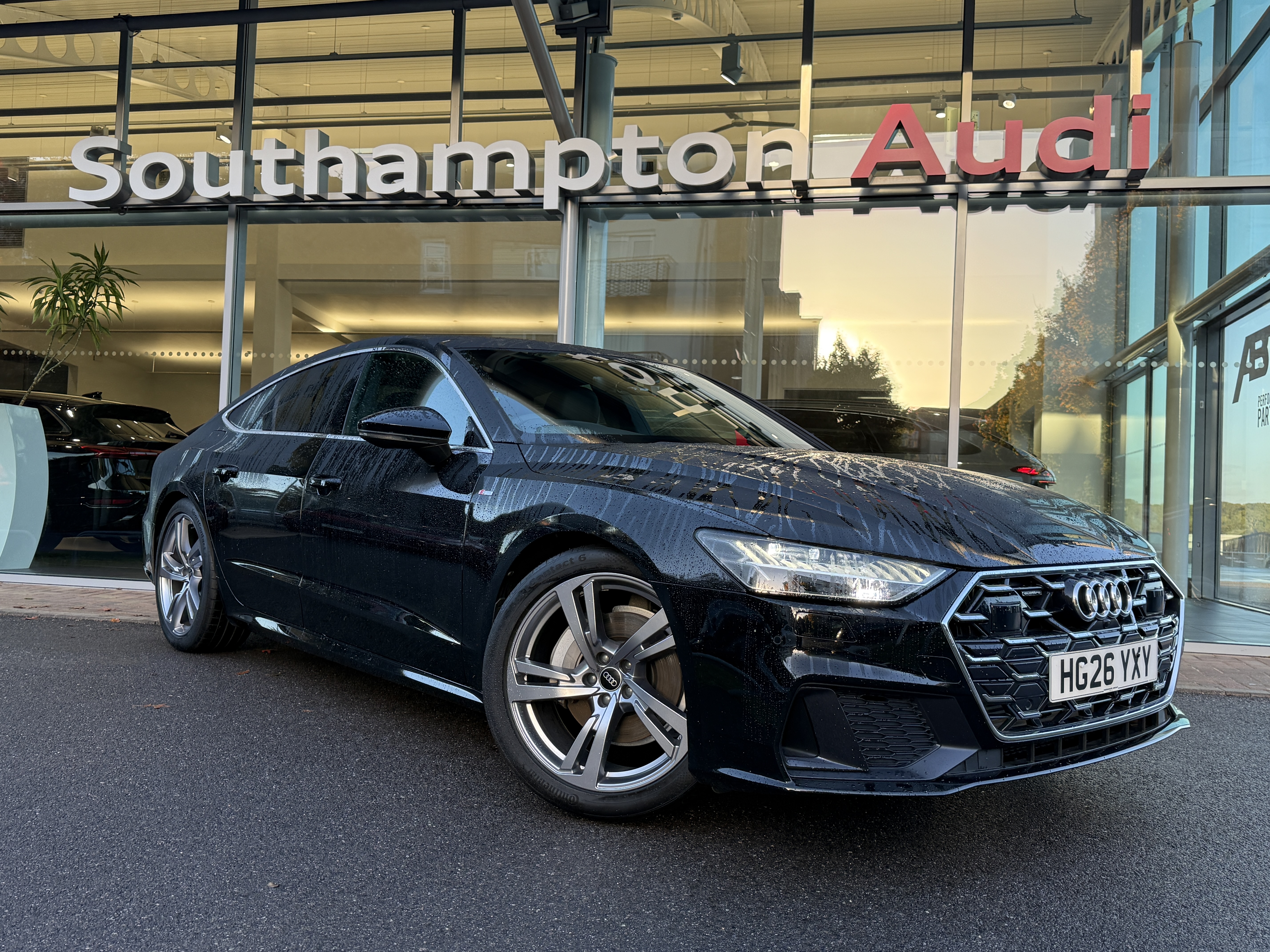 Main listing image - Audi A7