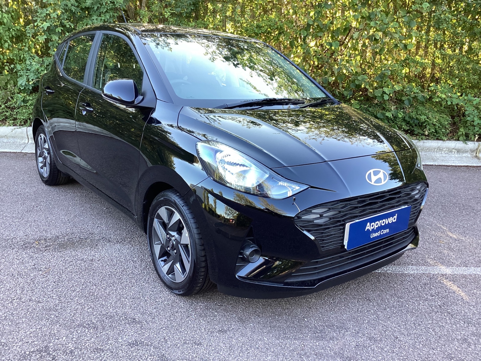 Main listing image - Hyundai i10