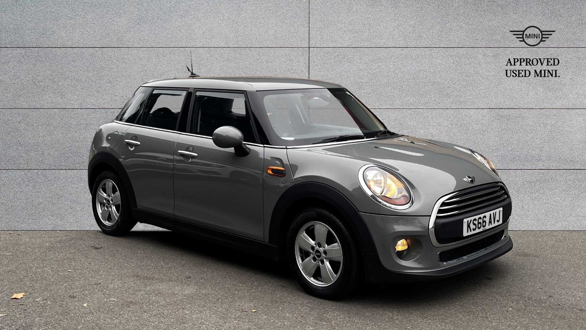 Main listing image - MINI Hatchback 5dr