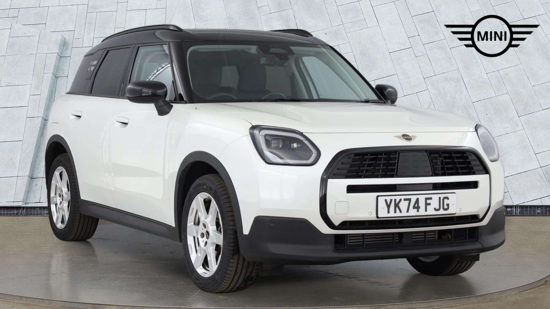 Main listing image - MINI Countryman