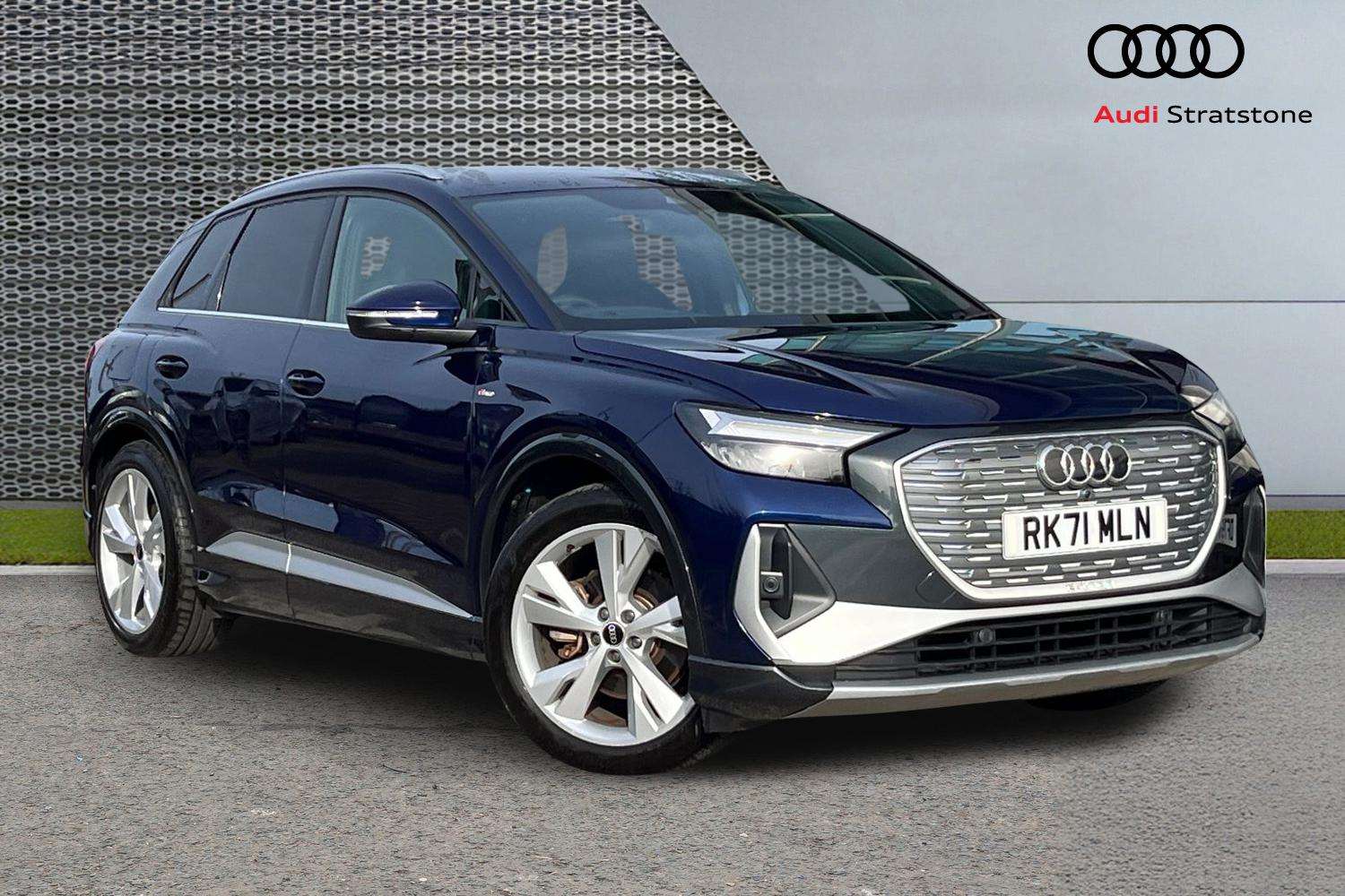 Main listing image - Audi Q4